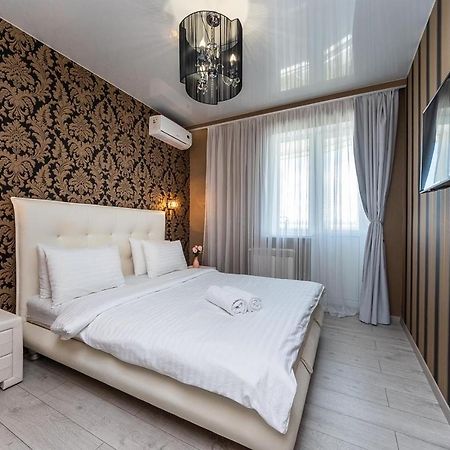 Fashionable Panoramic Apartments Dnieper. Obolon Kyiv Exterior photo