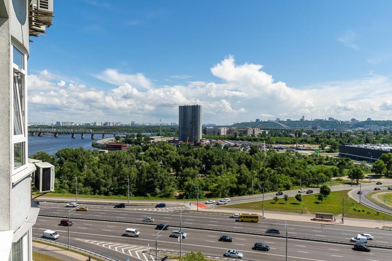 Fashionable Panoramic Apartments Dnieper. Obolon Kyiv Exterior photo