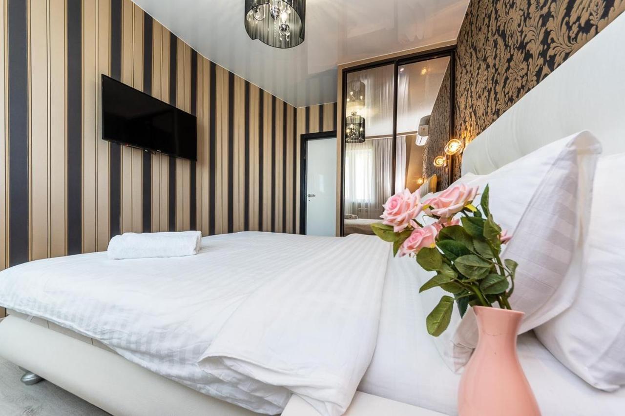 Fashionable Panoramic Apartments Dnieper. Obolon Kyiv Exterior photo